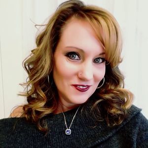 Meet your Posher, Karena